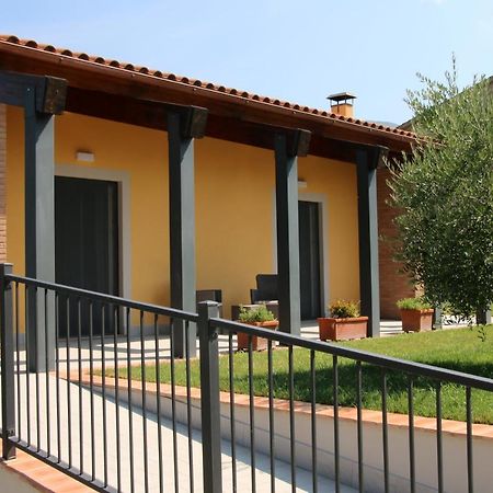 Al Ginepro Bed & Breakfast Montecchio  Exterior foto