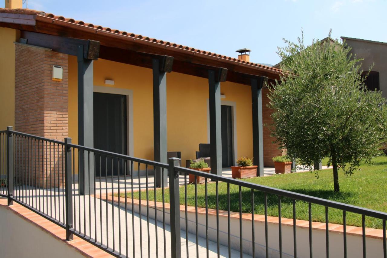 Al Ginepro Bed & Breakfast Montecchio  Exterior foto